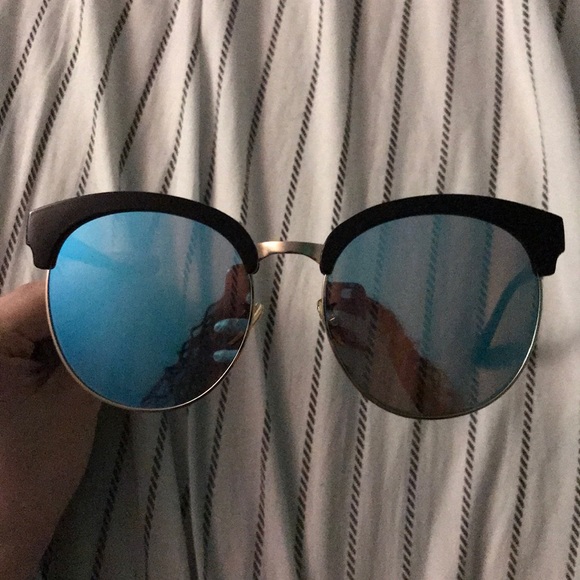 Accessories - 🌸 VSCO Girl Oversized Sunglasses NWOT 🌸